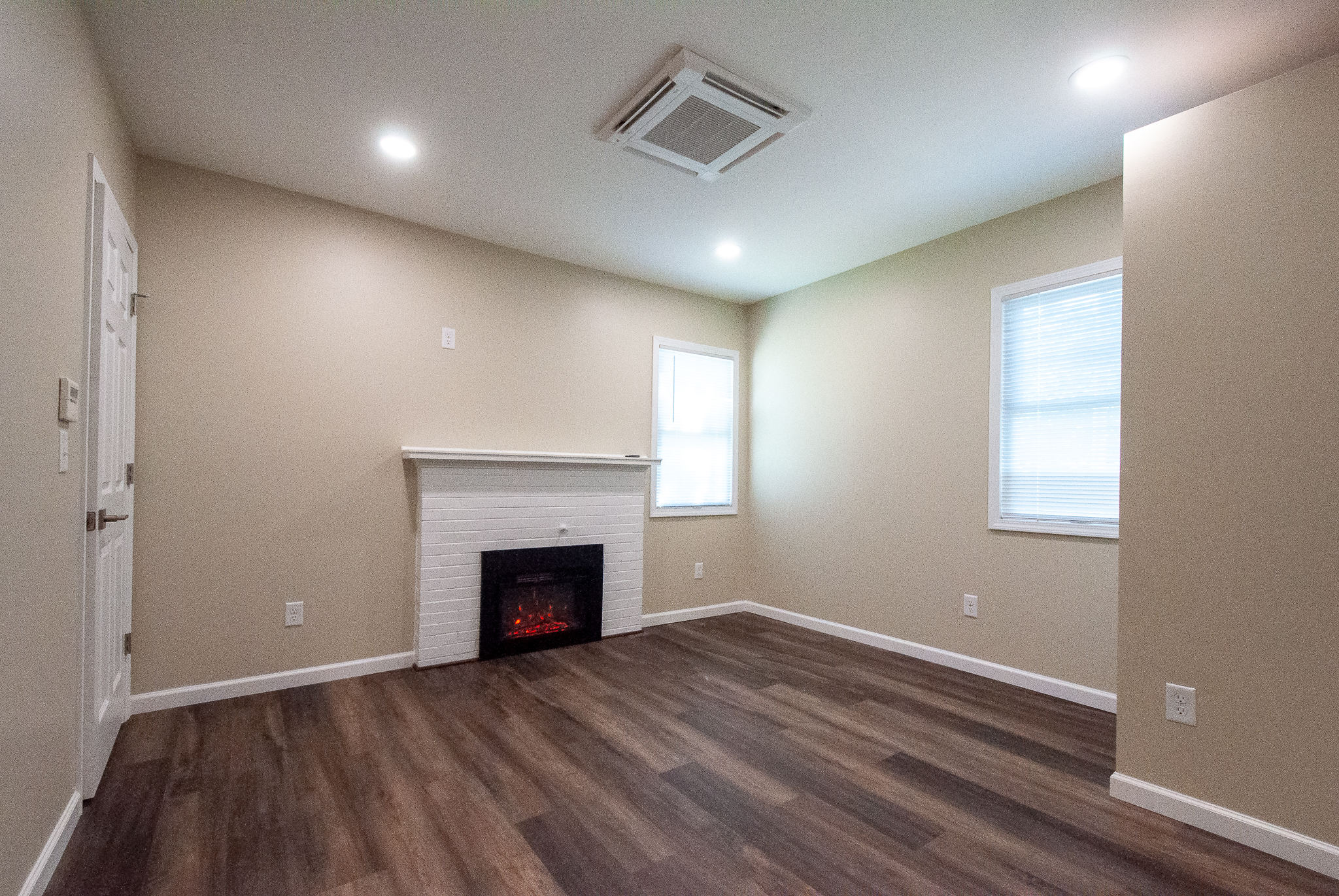 172 Manchester St W photo
